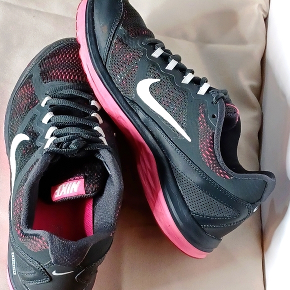 NIKE Dual Fusion 3.. Pink/Black Women's running shoe..Size 7.5 US #653594-003 - Picture 5 of 7